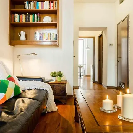 Ma08a Beautiful Flat With Terrace In Pta Nuova * Μιλάνο